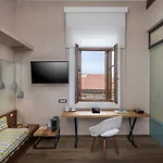 Ambassadors Boutique Hotel