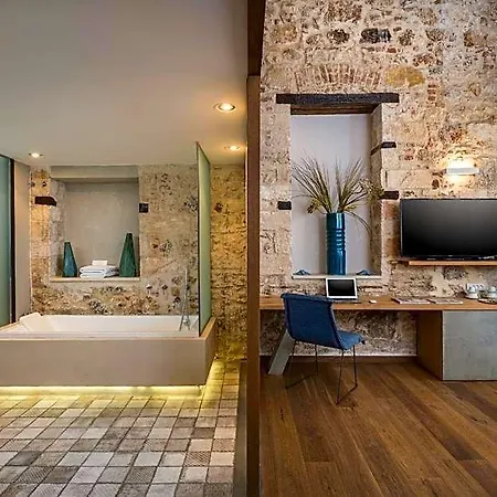 Ambassadors Boutique Hotell 5*