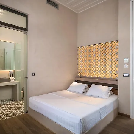 Ambassadors Boutique Hotel 5*