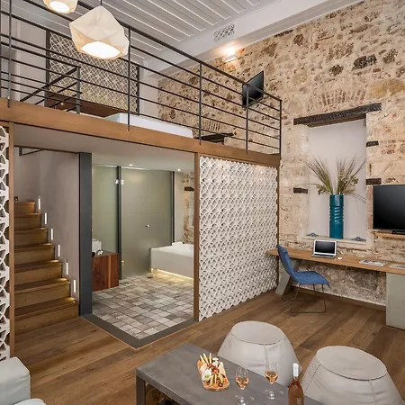 Ambassadors Boutique Hotel 5*