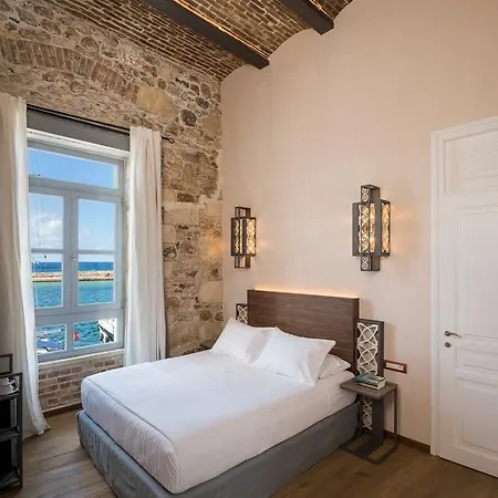 Ambassadors Boutique Hotel