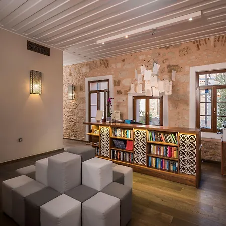 Ambassadors Boutique Hotel