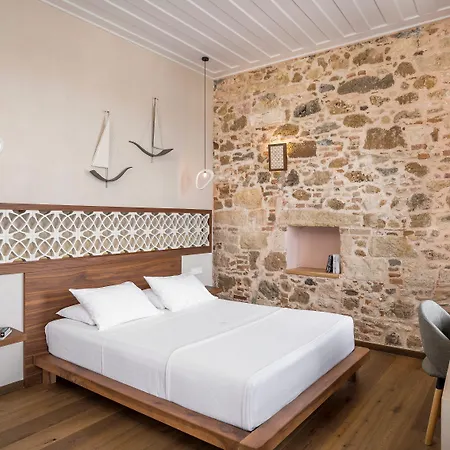 Ambassadors Boutique Hotel