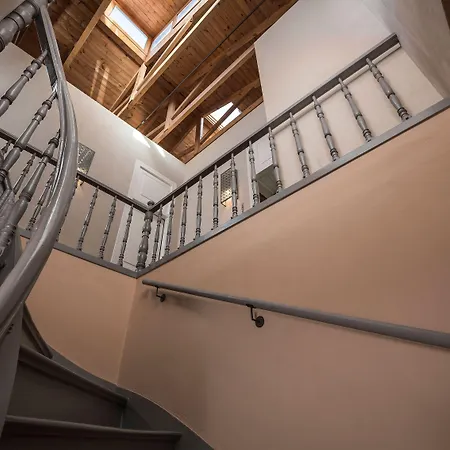 Ambassadors Boutique Hotel 5*