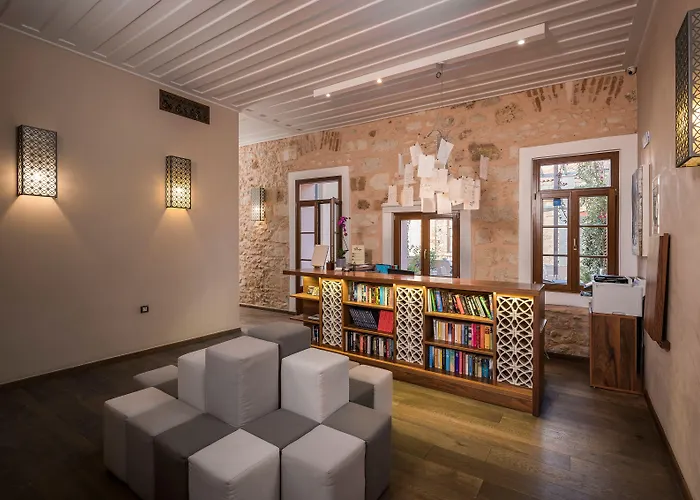 Ambassadors Boutique Hotel