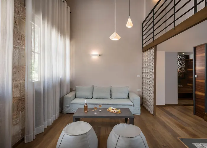 Hotel Ambassadors Boutique