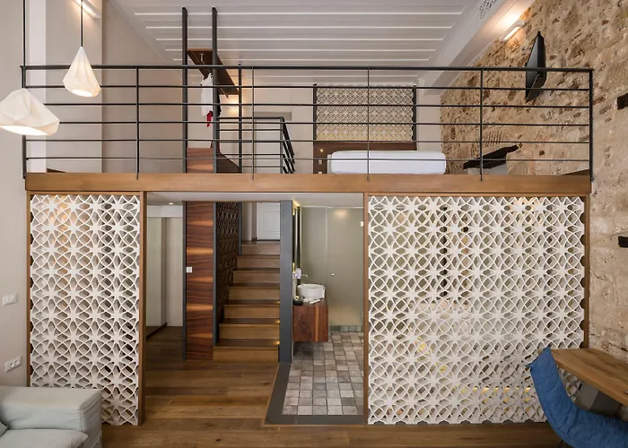 Ambassadors Boutique Hotel 5*