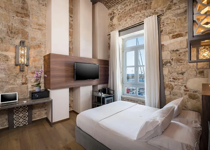 Ambassadors Boutique Hotel 5*